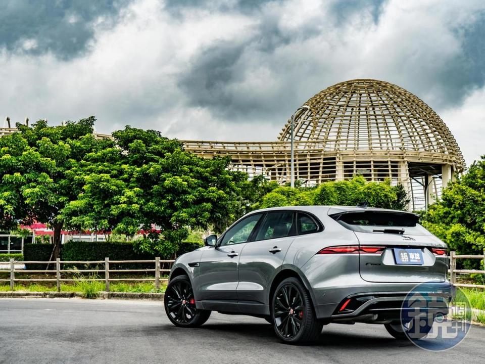 JAGUAR F-Pace P250 R-Dynamic S