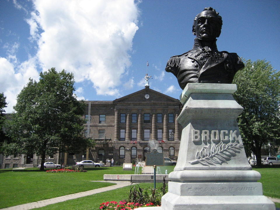 <p>No. 5 (tie): Brockville, ON.<br> Score: 42.2<br> (Wikipedia) </p>