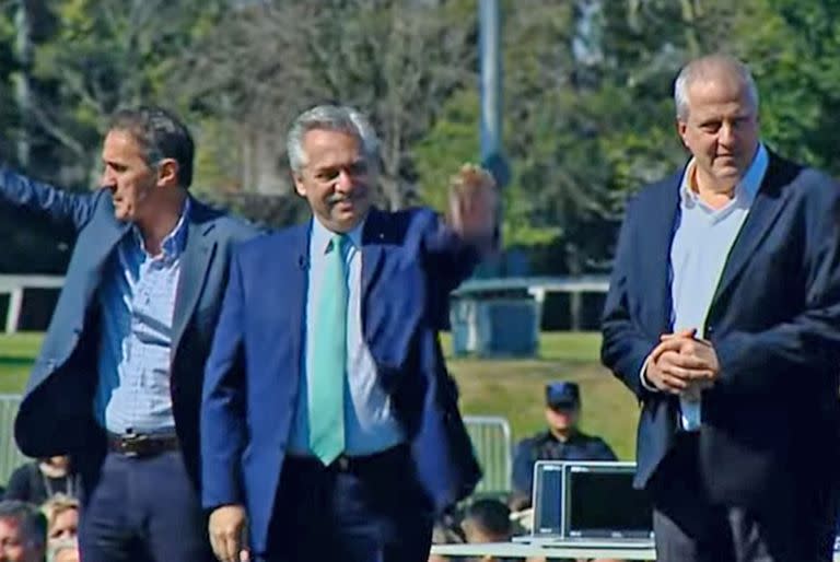 Alberto Fernández encabezó el acto de entrega de netbooks del programa ConectarIgualdad junto al ministro de educación Jaime Perczyk