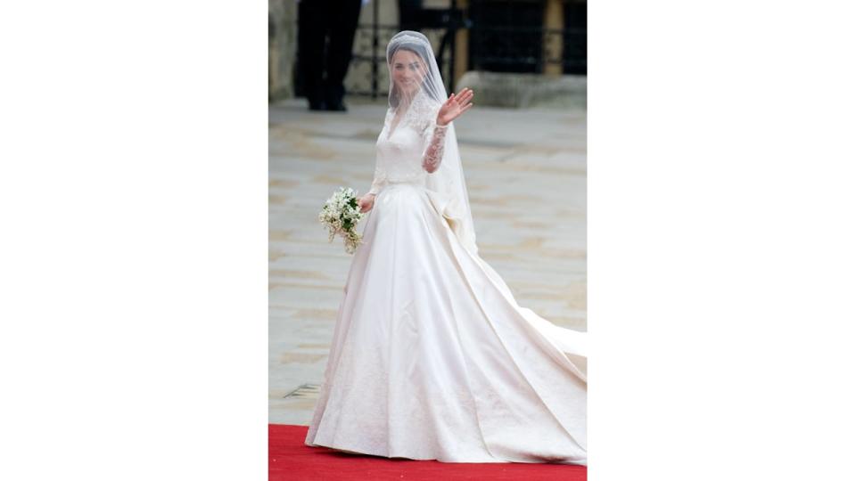 Kate arriving at Westminster Abbey to her wedding in 2011