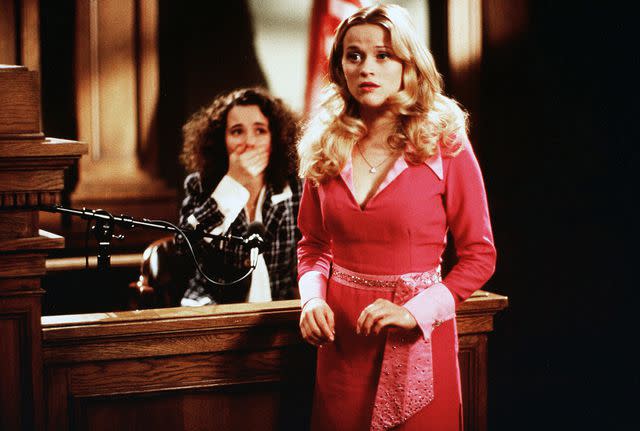 Tracy Bennett/Mgm/Kobal/Shutterstock Linda Cardellini and Reese Witherspoon in 'Legally Blonde,' 2001