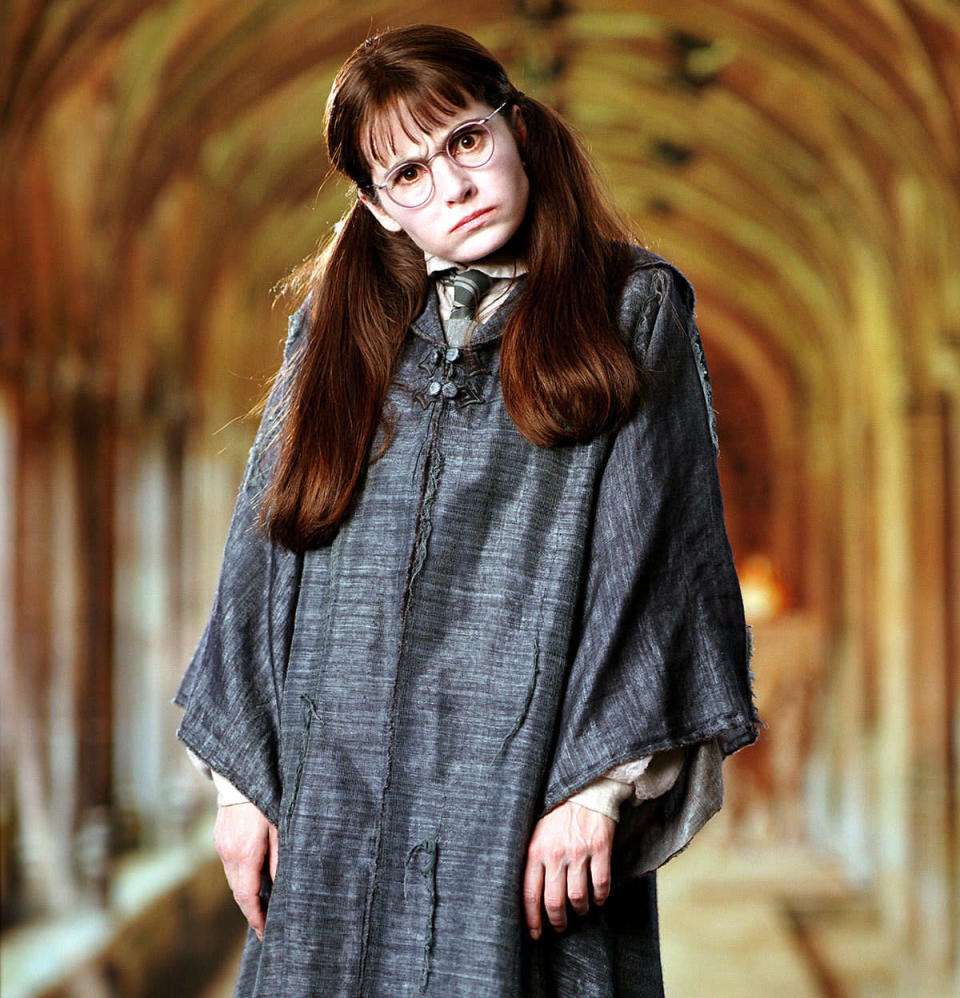 Shirley Henderson as Moaning Myrtle in ‘Harry Potter And The Chamber Of Secrets’ (2005) Real age at the time: 35 - Character age: 15