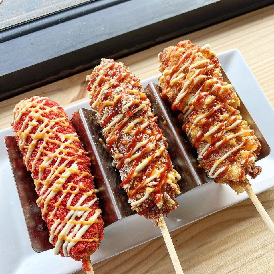 Mochi Dog is a fast-casual restaurant located in Louisville StrEatery that serves mochi donuts and Korean corn dogs.