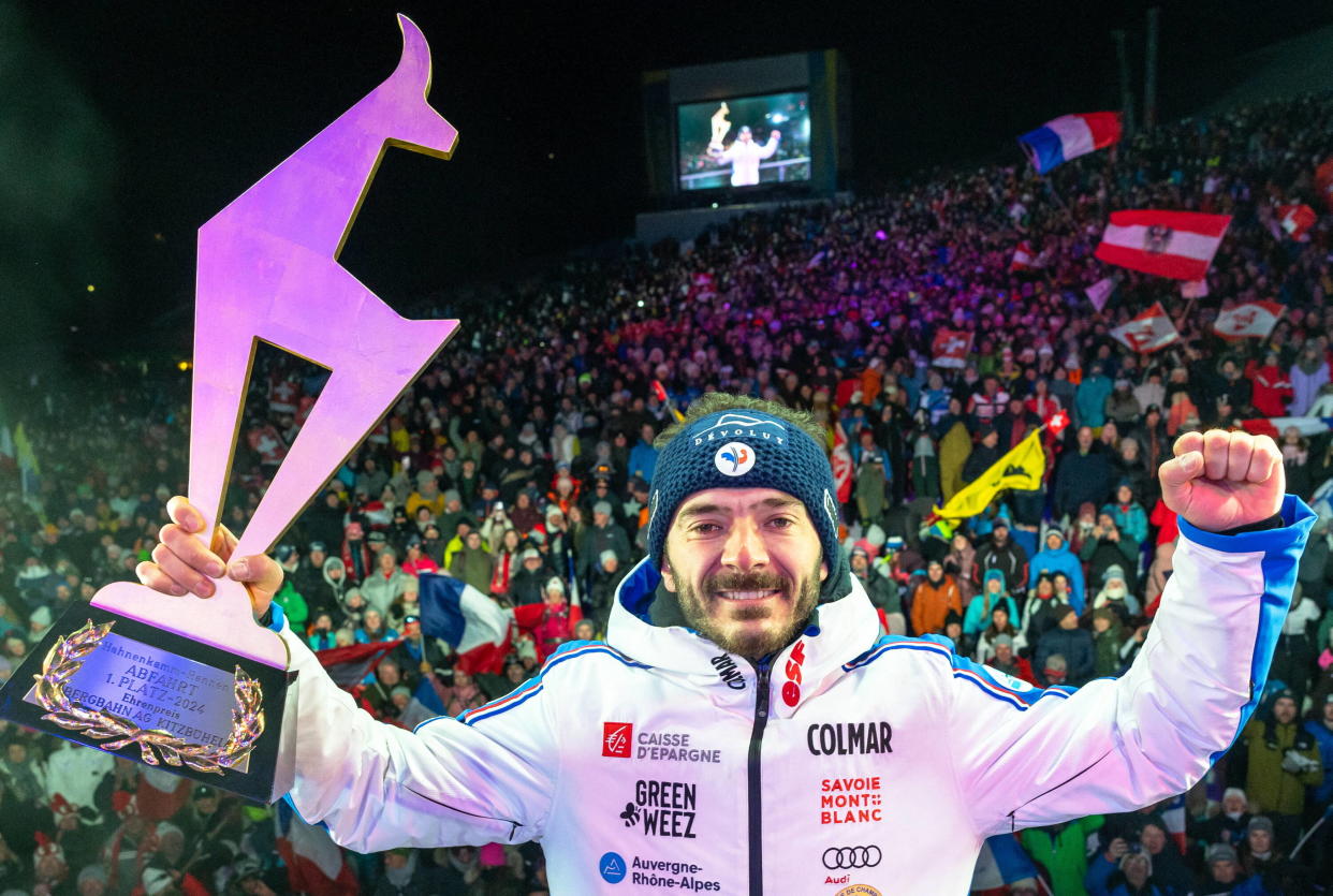 Cyprien Sarrazin après sa victoire en descente le 20 janvier 2024 à Kitzbühel, en Autriche.