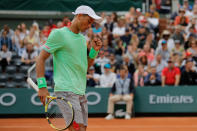 Antoine Hoang, 146e à l'ATP, créé la sensation en battant au deuxième tour de Roland Garros Fernando Verdasco, tête de série n°23, en quatre sets (6-4, 3-6, 7-6, 7-5). Le jeune français de 23 ans se fera éliminer par son compatriote Gaël Monfils au troisième tour. (Crédit : Thomas SAMSON / AFP)