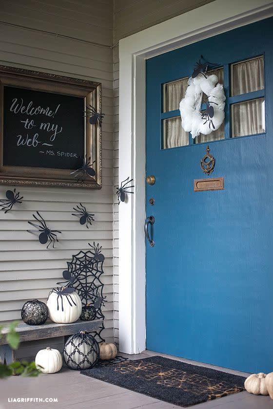 DIY Spiderweb Doormat