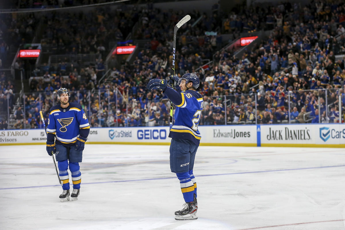 Kyrou keeps Blues warm with 2 goals in 6-4 win vs Wild