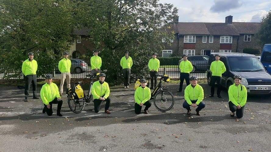 <p>Ready to roll: The paramedic e-bikers in Merton</p>LAS