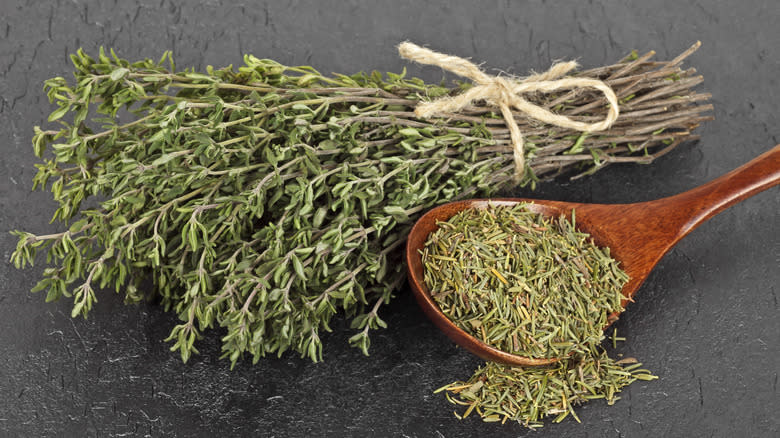 fresh and dried thyme