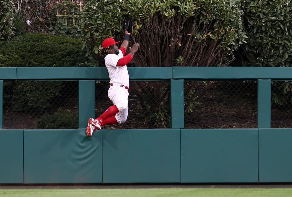 You aren’t likely to see a better catch this year than what Odubel Herrera did to Freddie Freeman. (Getty Images)