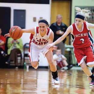 Borden star Shelby Kirchgessner and her teammates forced 40 turnovers — Joe Ullrich/News & Tribune