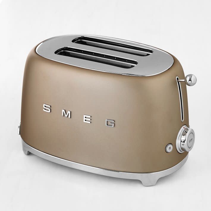 SMEG 2-Slice Retro Toaster, Matte Champagne