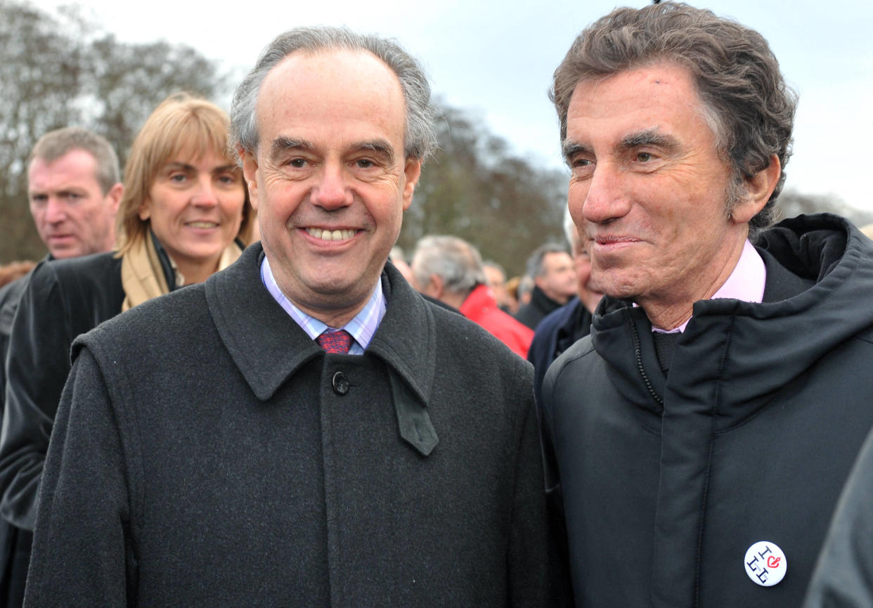 Frédéric Mitterrand et Jack Lang, ici lors de la pose de la pierre fondatrice du futur musée du Louvre à Lens, le 4 décembre 2009.