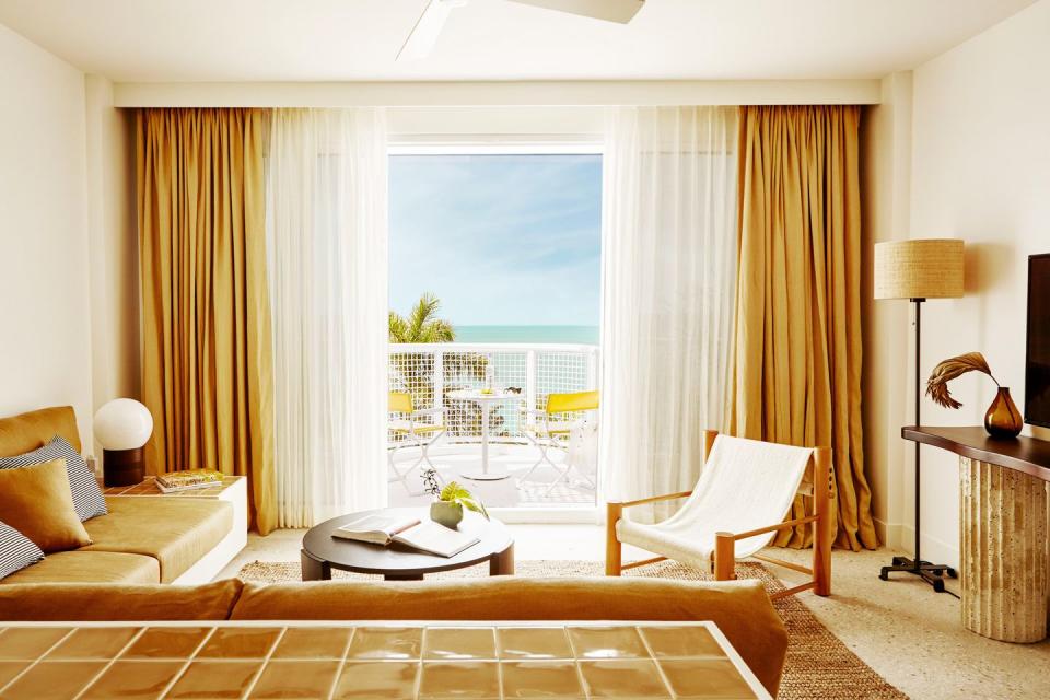 suite at palm heights hotel, grand cayman, caribbean