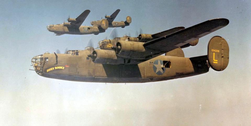 world war two us b24 liberator aircraft