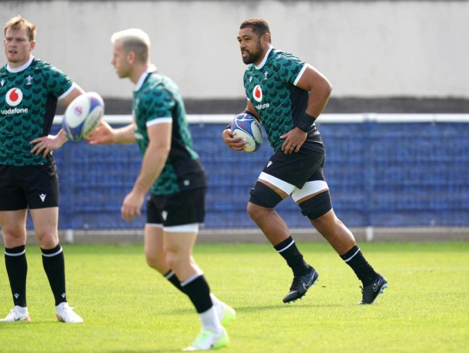 South Wales Argus: Wales number eight Taulupe Faletau