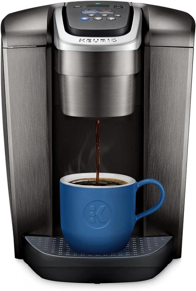 🖤 BLACK FRIDAY 🖤 Despierta de la mejor forma con la cafetera  superautomática Cremmaet Compact, que convierte los granos de café en magia  líquida con solo, By Mambo Cecotec