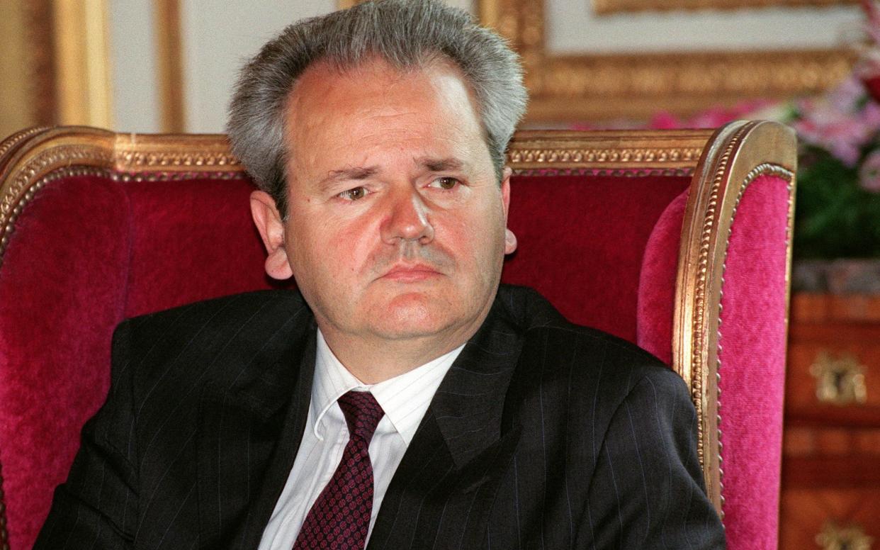 Yugoslav federation President Slobodan Milošević at a press conference in Paris in 1991