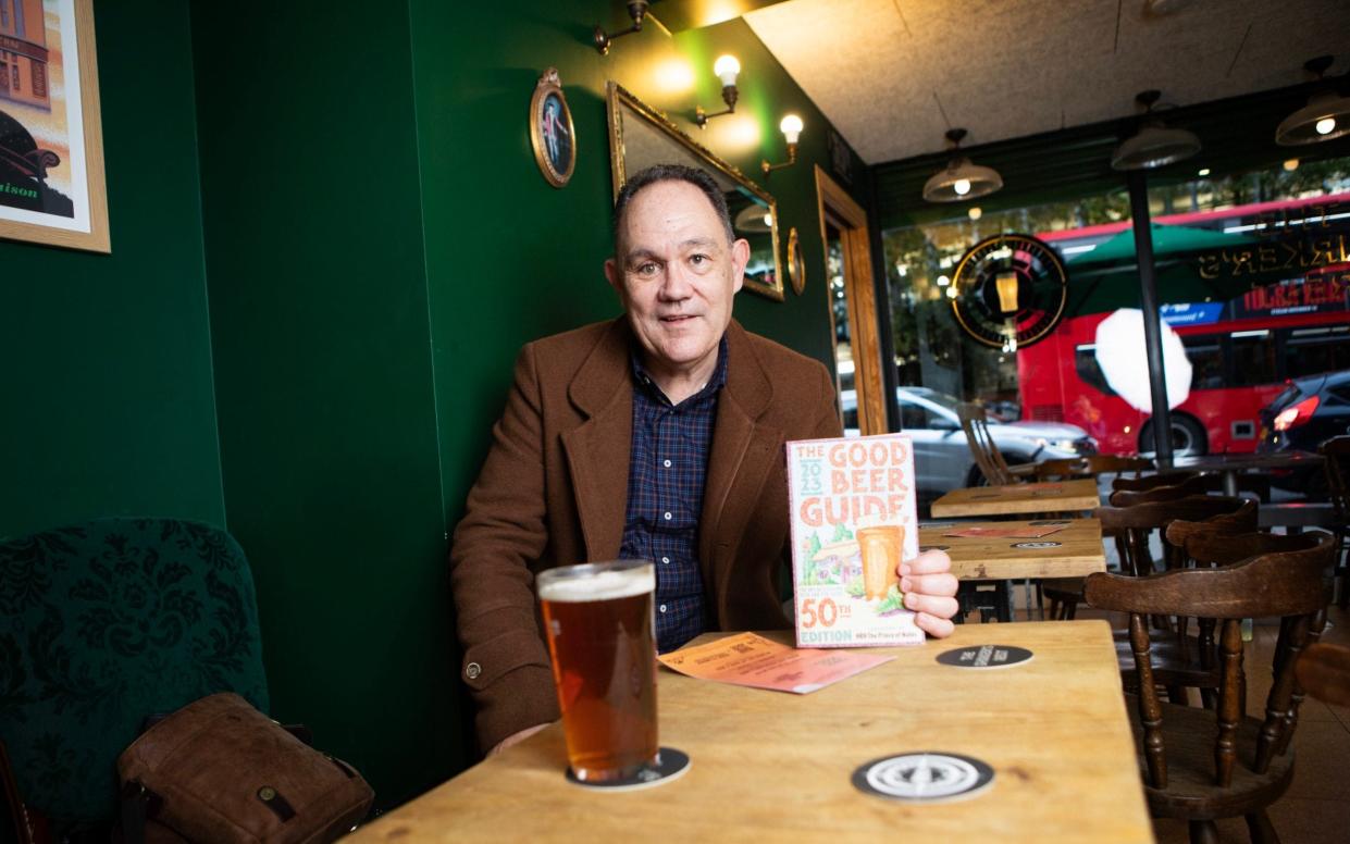 Martin Taylor pub Britain Good Beer Guide UK - Rii Schroer