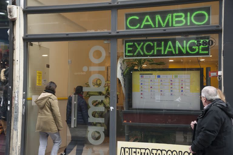 Casa de cambio y movimiento en la Citi porteña