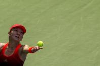 Simona Halep of Romania serves to Kateryna Bondarenko of Ukraine during their second round match at the U.S. Open Championships tennis tournament in New York, September 3, 2015. REUTERS/Brendan McDermid