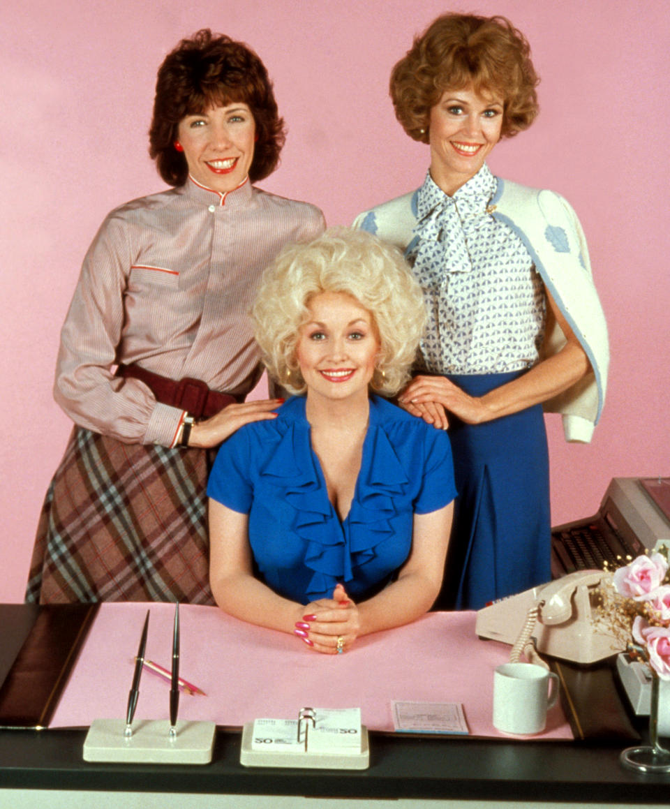 NINE TO FIVE, (aka 9 TO 5), Lily Tomlin, Dolly Parton, Jane Fonda, 1980 (Everett Collection)