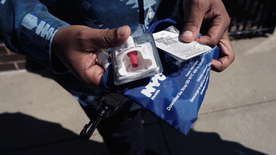 PHOTO: In this June 5, 2023 file photo, Elan Quashie with Services for the UnderServed (S:US) holds a naloxone overdose kit available in a new vending machine in Brooklyn, N.Y.  (Spencer Platt/Getty Images, FILE)