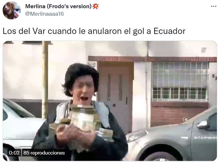 Los memes estallaron tras la anulacion del gol de Ecuador