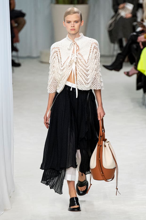 <p>A look from the Loewe Spring 2020 collection. Photo: Imaxtree </p>