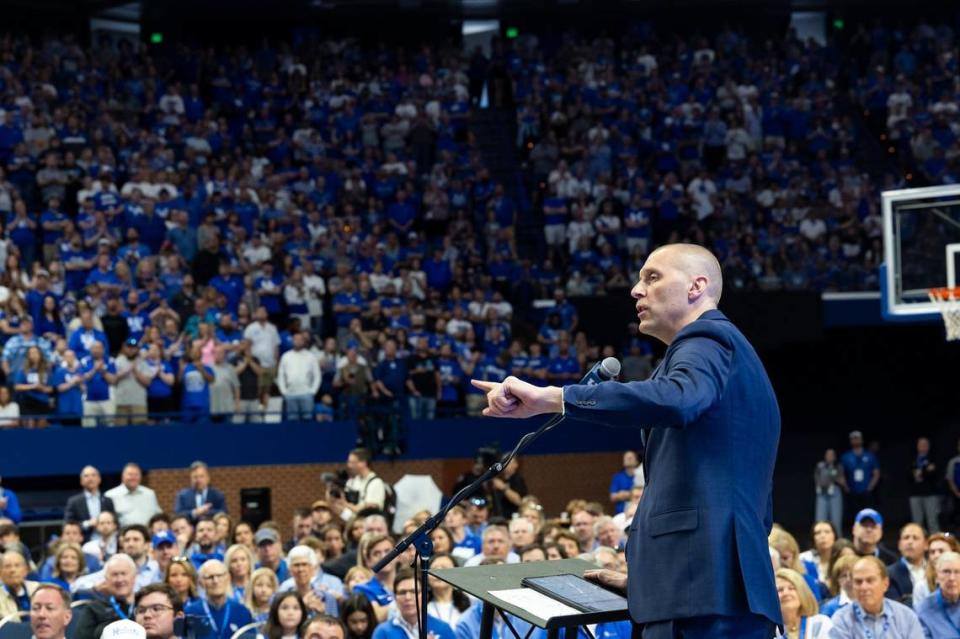 New Kentucky basketball head coach Mark Pope was greeted by a chanting, cheering capacity crowd in Rupp Arena on a warm, sunny Sunday afternoon in Lexington. Tom Leach, radio voice of the Wildcats, introduced Pope this way: “The captain is now the coach!” Silas Walker/swalker@herald-leader.com