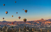 <p>There are many hot air balloon tours to choose from. The one you want will depend on your personal preferences in terms of length of flight, capacity of balloon, and cost.</p>