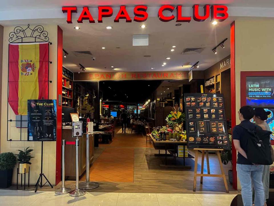 Tapas Club - Storefront