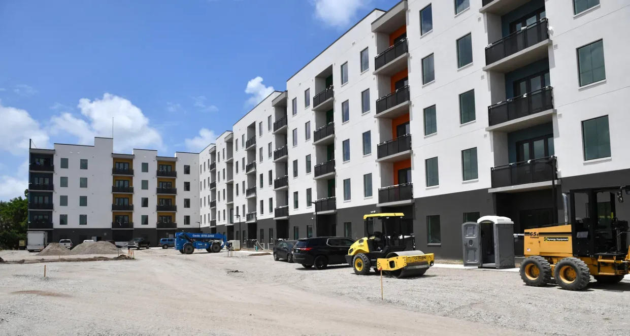 Lofts on Lemon opened in 2022 in the city of Sarasota with affordable and attainable housing. The complex is a Sarasota Housing Authority project.