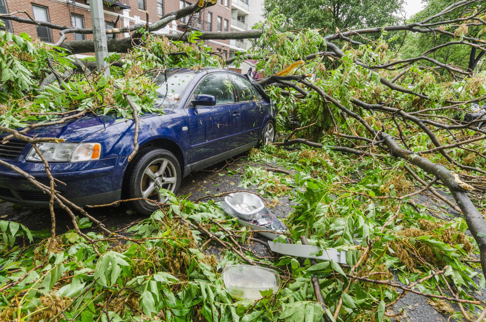  Kommt die Versicherung für alle Unwetterschäden am Auto auf? (Symbolbild: Getty Images)