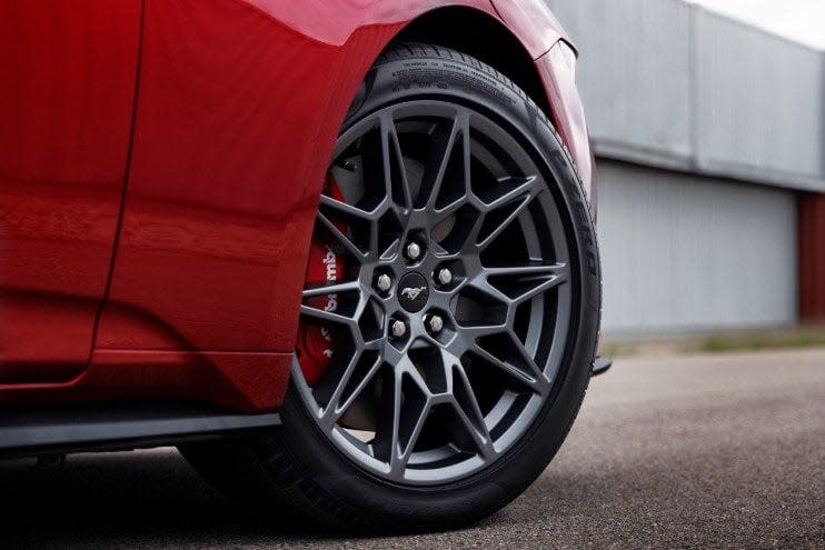 The 2024 Ford Mustang has innovative Brembo brake systems made by the Italian manufacturer for high-performance cars and motorcycles.