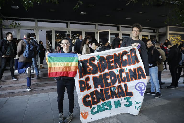 Cami Amor, de 29 años, hace la residencia de medicina general en el Centro de Atención Primaria Nº3 de San Martín, y buscaba nuevos residentes para sumar a ese centro de salud