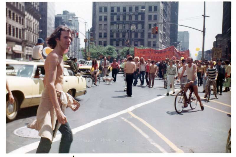 石牆酒吧事件50周年，1971年6月美國紐約同志驕傲遊行。（AP）