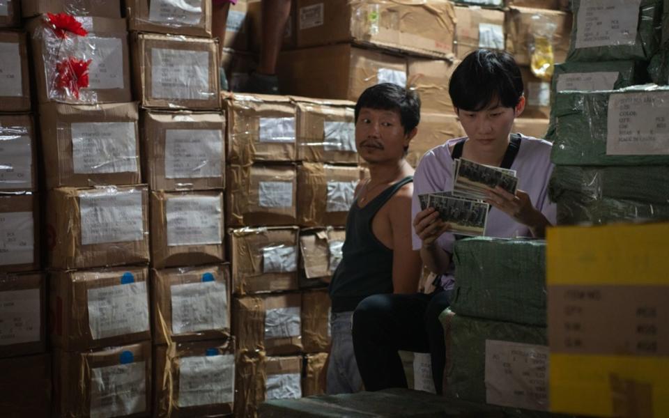 Treffen sich eine Taiwanesin und ein Chinese in Brasilien: "Sleep With Your Eyes Open" erzählt von Missverständnissen, aber auch von denkwürdigen Begegnungen. (Bild: Grandfilm/Victor Juca)