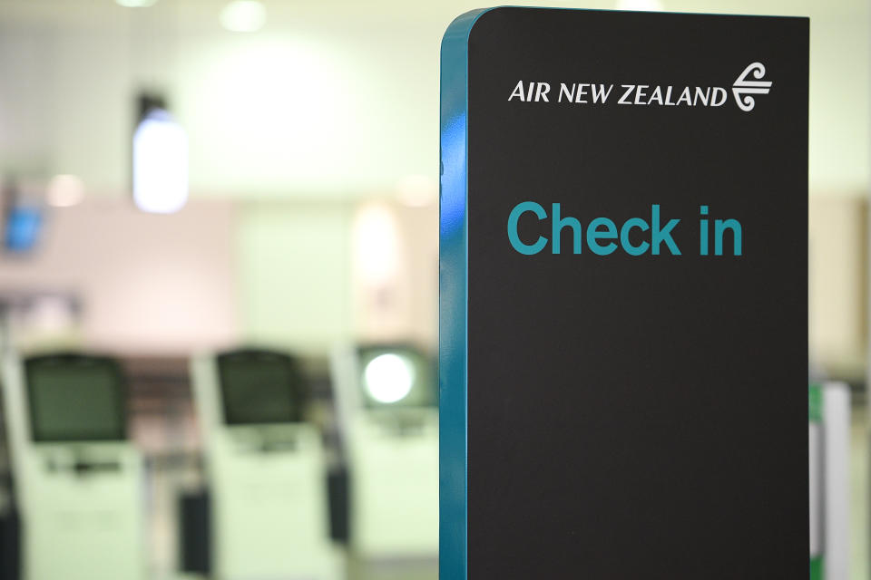 Kiwis stranded in NSW will have the option of waiting out the outbreak or returning to New Zealand and doing two weeks fo quarantine in a hotel. Source: AAP  