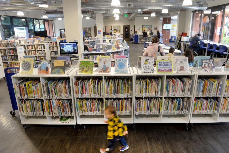 Ventura County library services will move to curbside and online options when county buildings close to the public starting Jan. 5, 2022 amid a surge in COVID-19 cases.