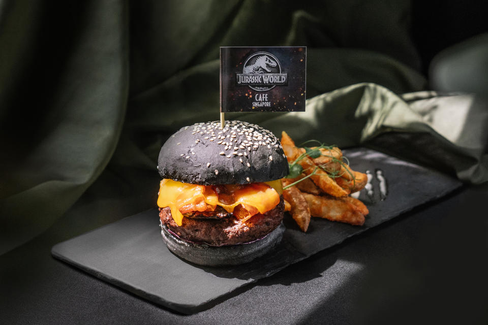 Jurassic World Burger. (PHOTO: Jurassic World Cafe)