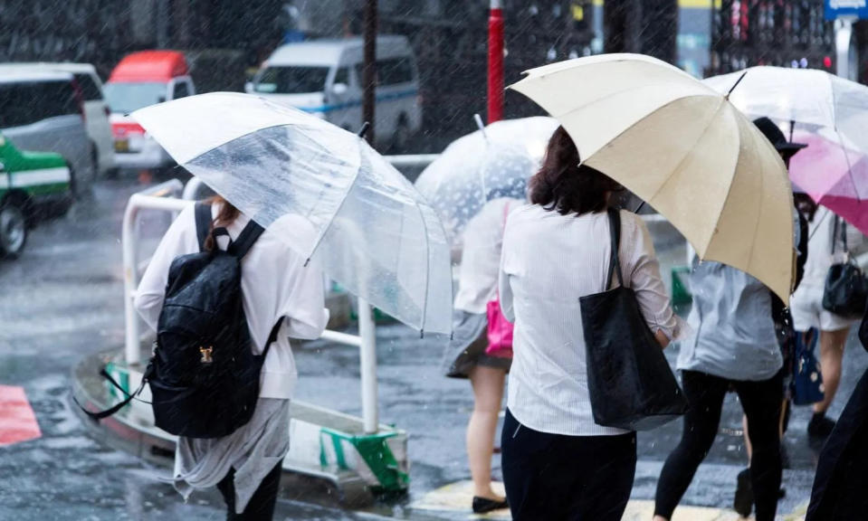 <strong>中部以北、東半部有降雨機會，且越晚越冷。（示意圖／Pakutaso）</strong>