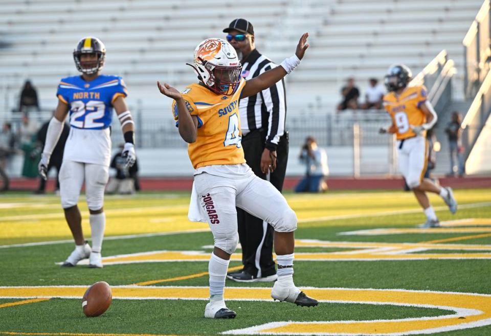 South’s Jahkylle Smith (Golden Valley) scored on a short run in the Central California Lions All-Star Football Game at Tracy High School in Tracy, Calif., Saturday, June 24, 2023. Andy Alfaro/aalfaro@modbee.com