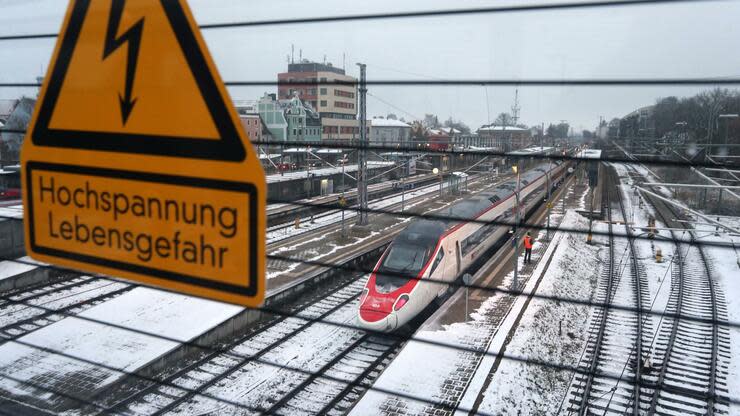 Bundesverkehrsminister Scheurer will das Bewertungsverfahren für die Elektrifizierung von Bahnstrecken ändern. Foto: dpa