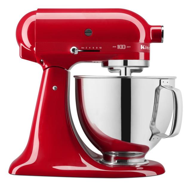 direkte Praktisk pust KitchenAid Just Launched a Limited-Edition Queen of Hearts Collection to  Celebrate Its 100-Year Anniversary