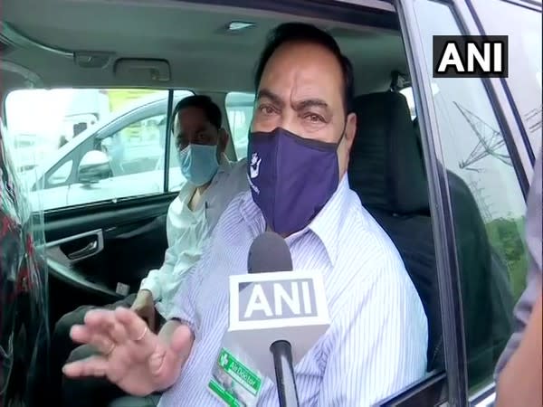 Eknath Khadse speaking to ANI in Mumbai on Saturday. (Photo/ANI)