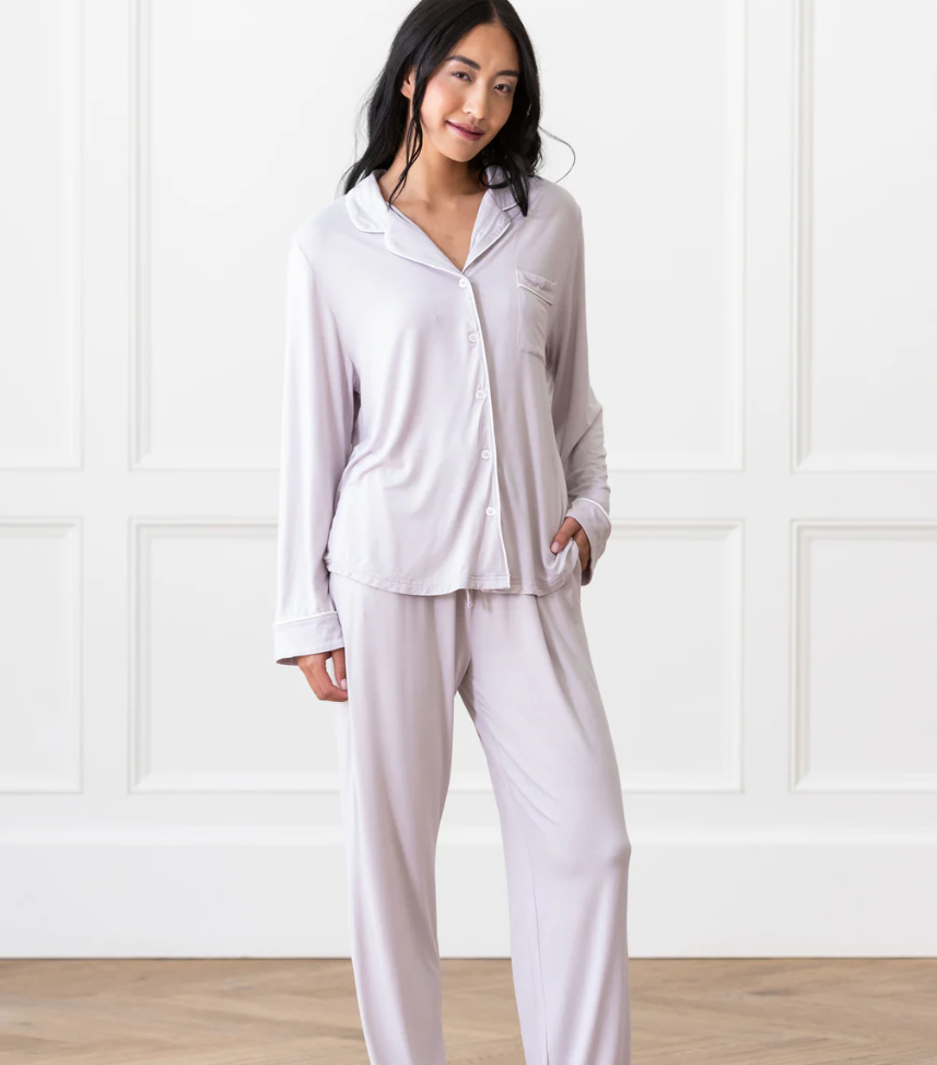 <p><a href="https://go.redirectingat.com?id=74968X1596630&url=https%3A%2F%2Fcozyearth.com%2Fproducts%2Flong-sleeve-bamboo-pajama-set%3Fvariant%3D42343809286324&sref=https%3A%2F%2Fwww.housebeautiful.com%2Fshopping%2Fg45500189%2Fstylish-bamboo-pajamas%2F" rel="nofollow noopener" target="_blank" data-ylk="slk:Shop Now;elm:context_link;itc:0;sec:content-canvas" class="link rapid-noclick-resp">Shop Now</a></p><p>Long Sleeve Bamboo Pajama Set</p><p>cozyearth.com</p><p>$146.25</p>