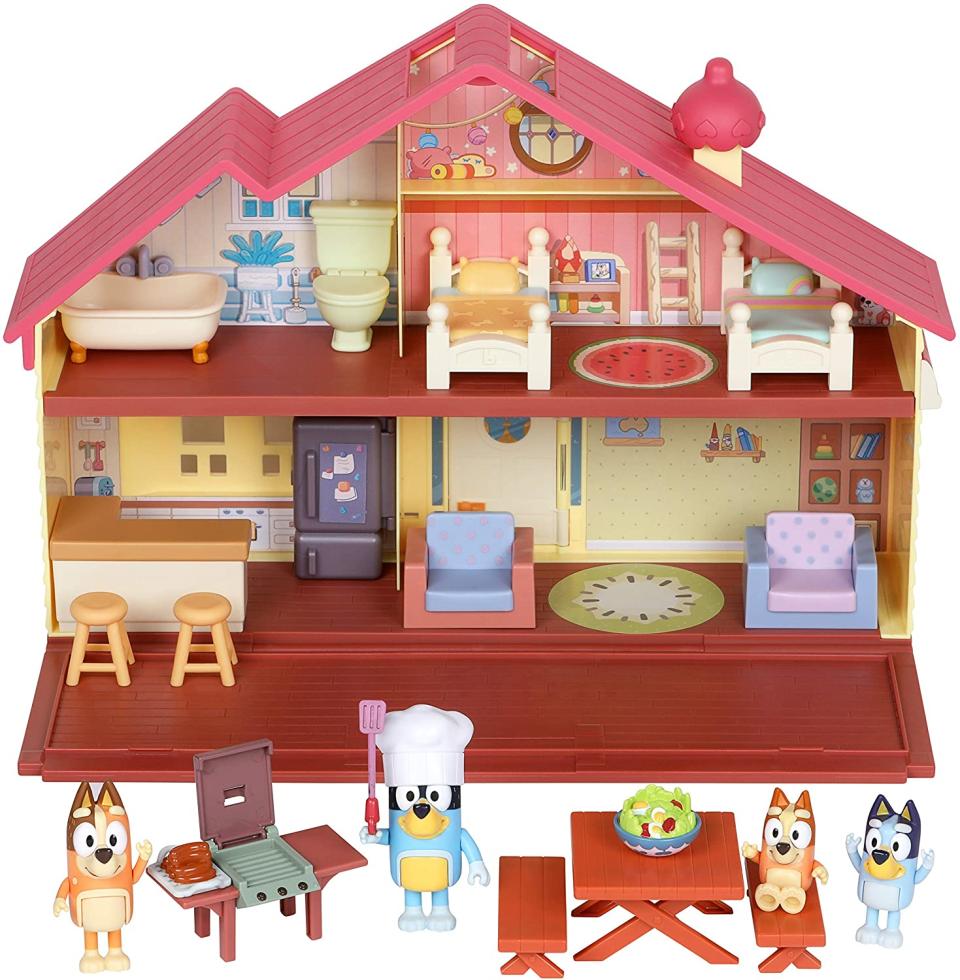 Bring the Heeler clan into your home with the adorable Bluey playset bundle. Picture: Amazon 