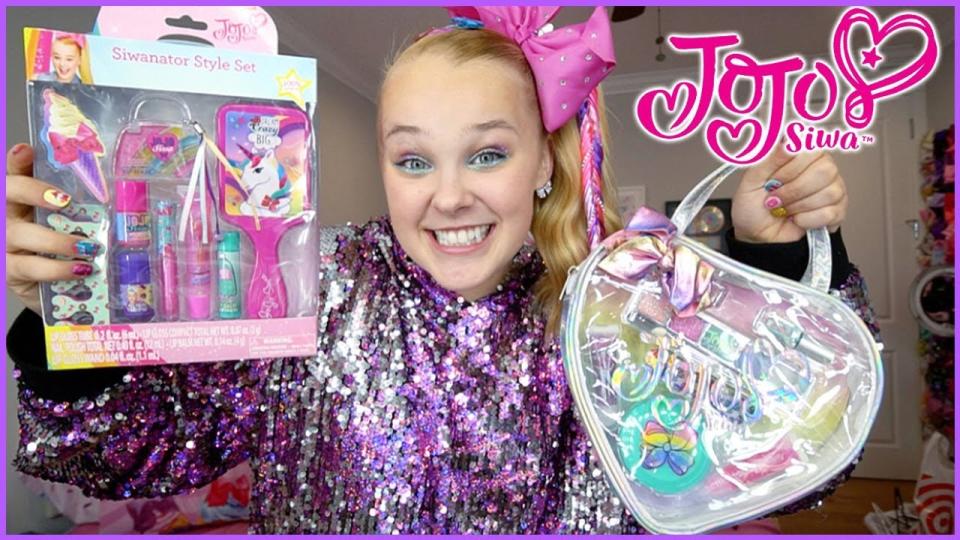 JoJo Siwa's makeup line tested positive to asbestos