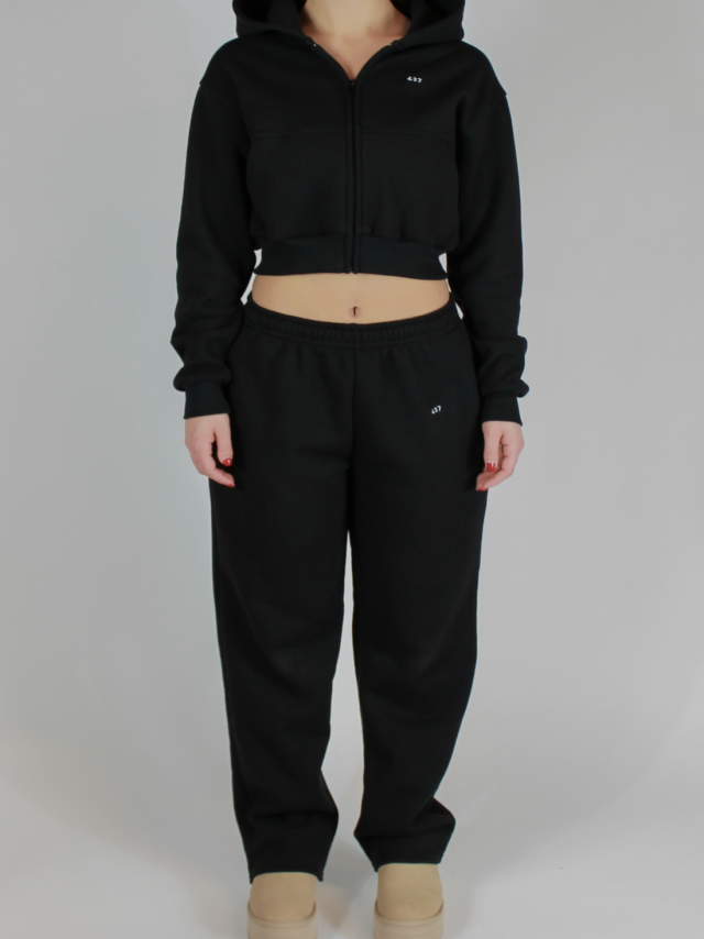 colsie sweatpants - $12 (40% Off Retail) - From kendall